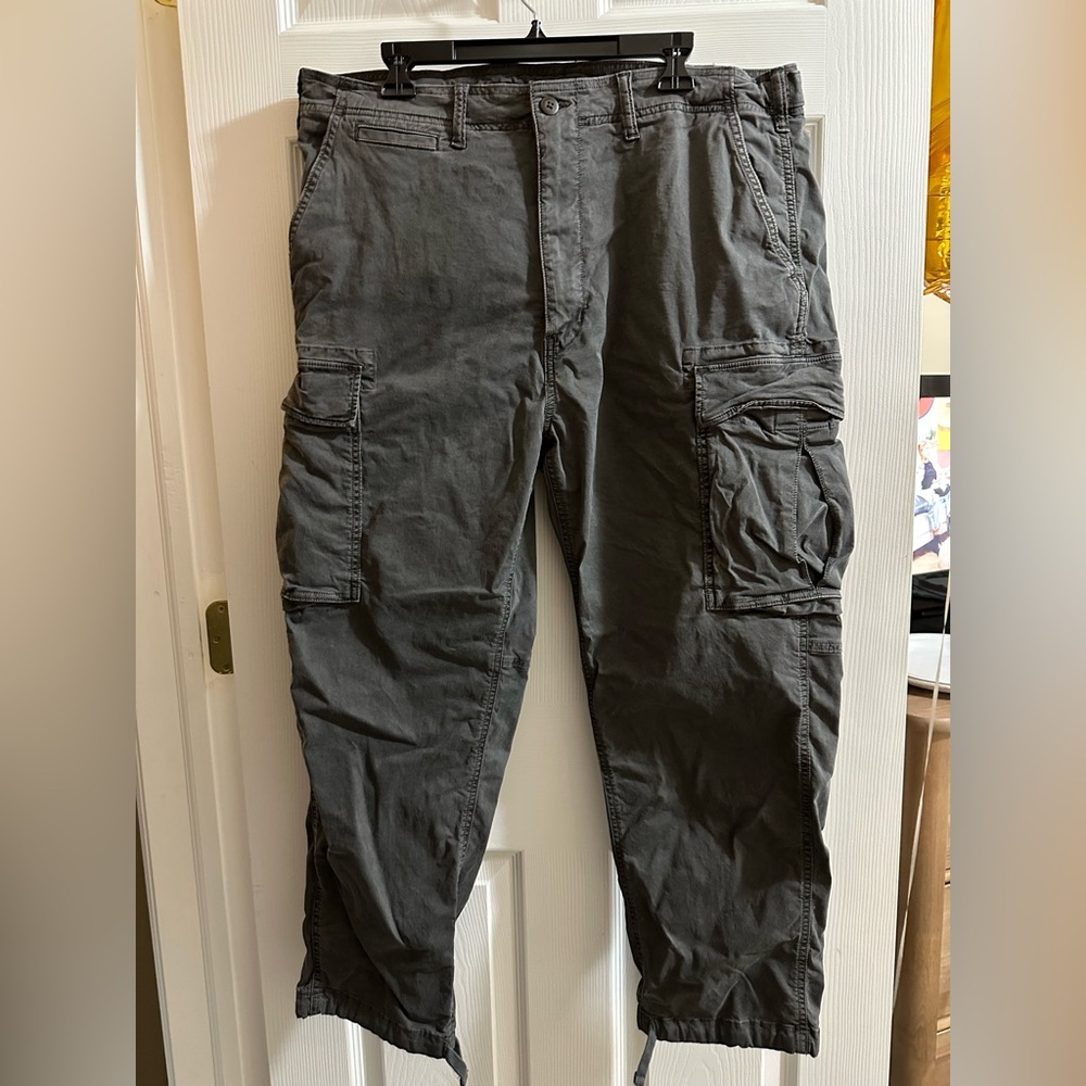 American Eagle Outfitters Flex Lived-In Gray Cargo Pants